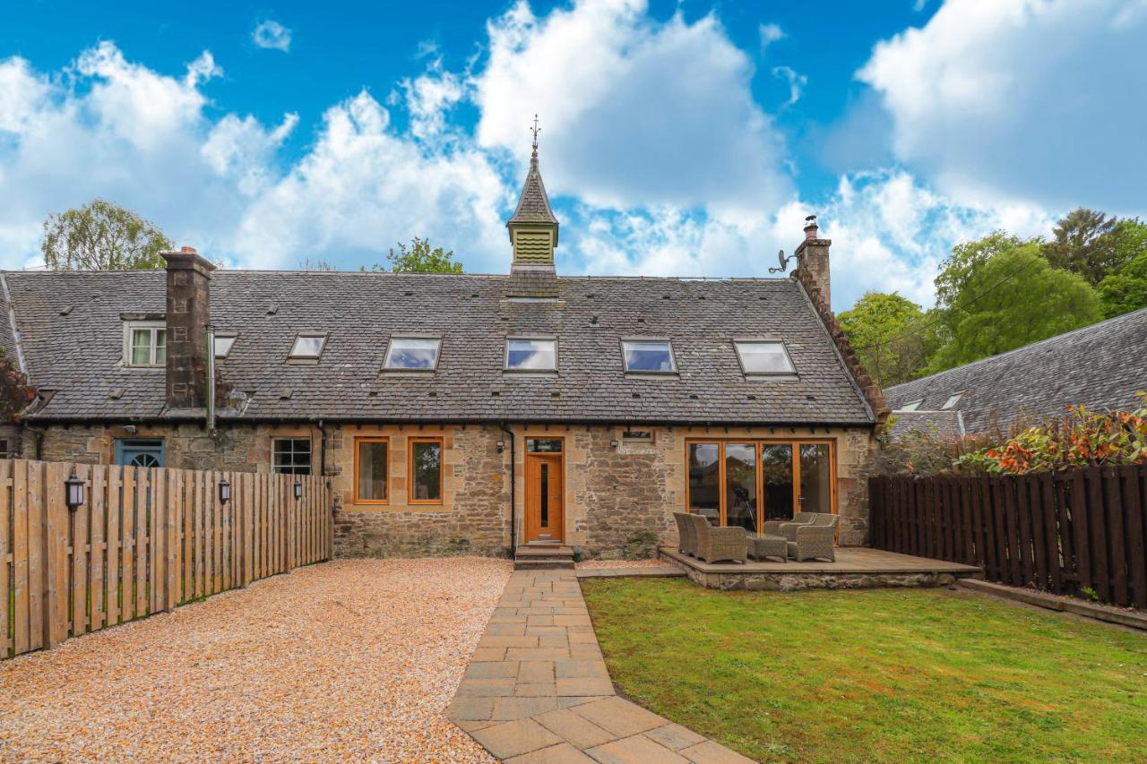 Fantastic Cottage In Loch Lomond National Park Alexandria Exterior photo